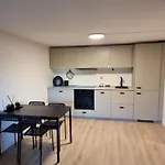 Near Bergen City, Apartment 7 Min From The Airport, Free Parking