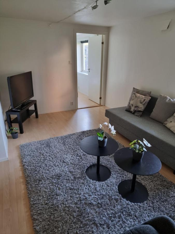 Near City, 7 Min From The Airport, Free Parking