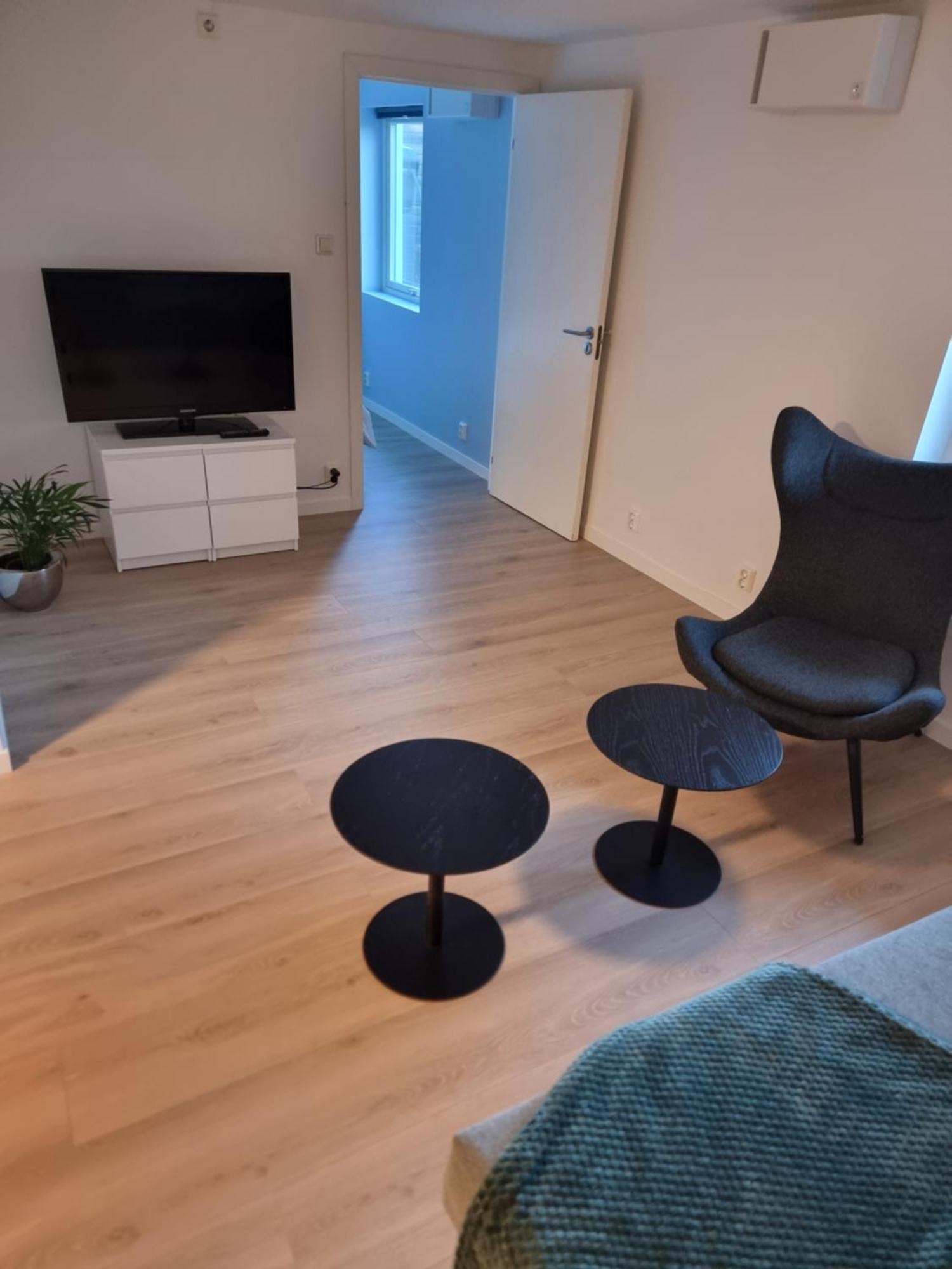 Near City, 7 Min From The Airport, Free Parking Apartment *